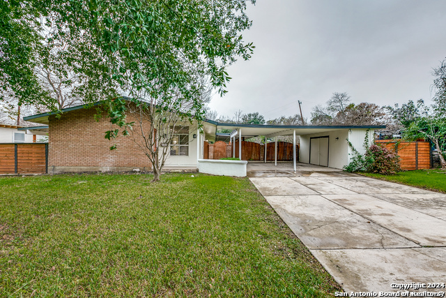 511 E Hathaway Drive San Antonio TX 78209