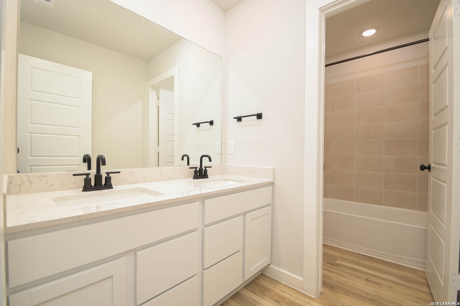 5935 W Hausman San Antonio TX 78249
