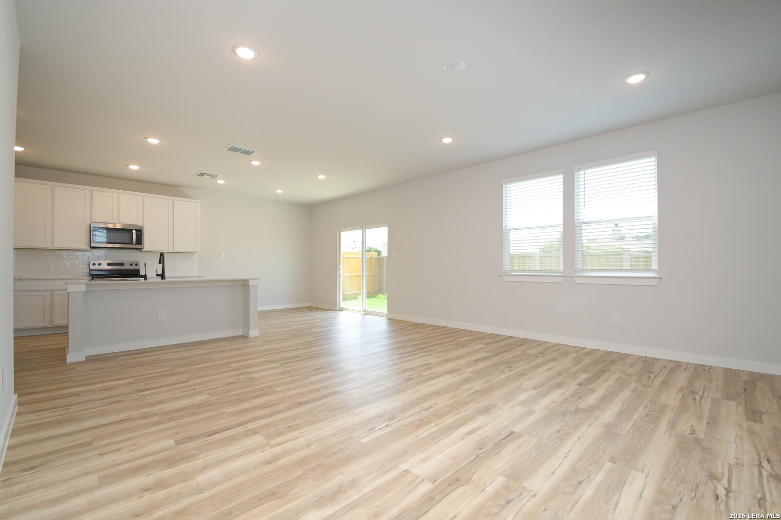 5935 W Hausman San Antonio TX 78249