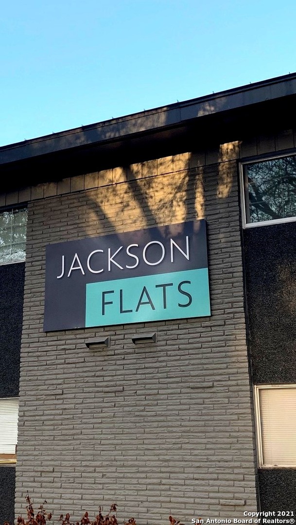 615 Vance Jackson San Antonio TX 78201