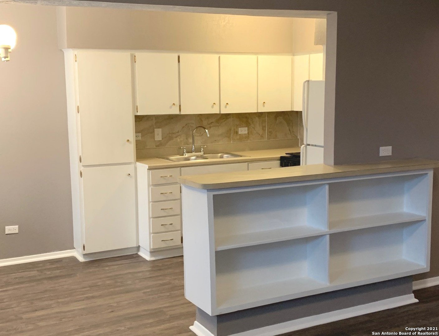 615 Vance Jackson San Antonio TX 78201
