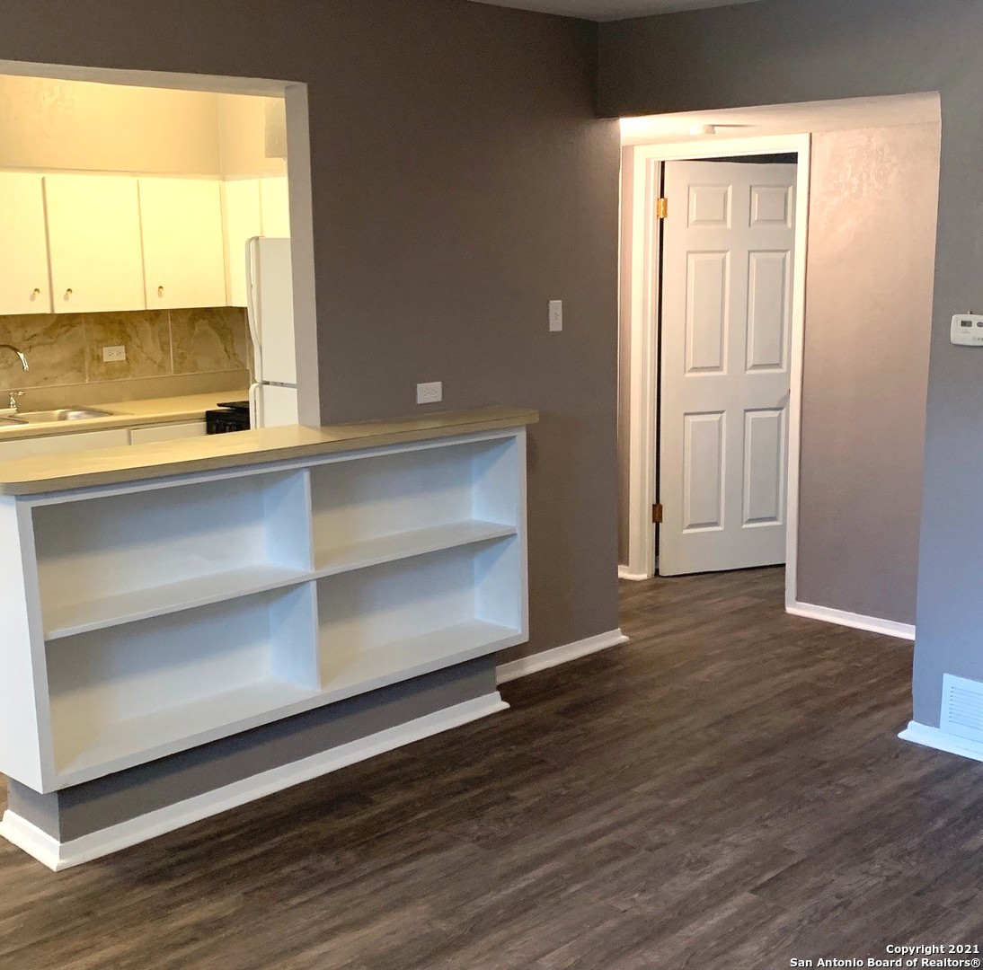 615 Vance Jackson San Antonio TX 78201