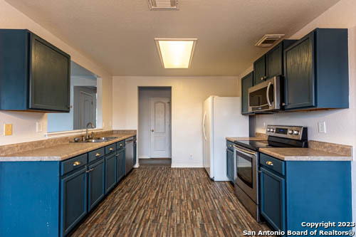6450 Mineral Bay San Antonio TX 78244