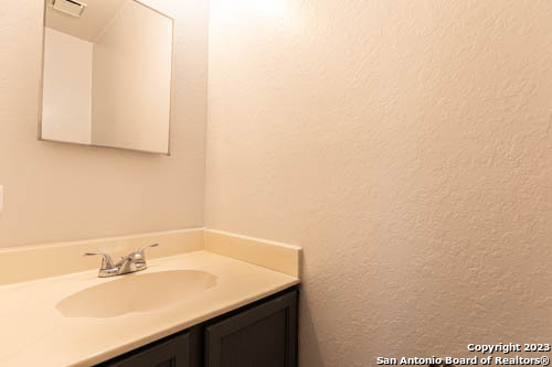 6450 Mineral Bay San Antonio TX 78244