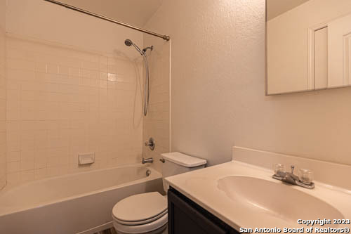6450 Mineral Bay San Antonio TX 78244