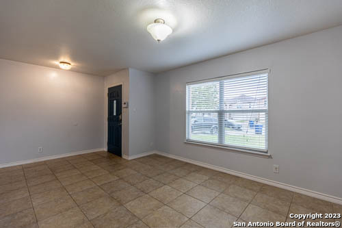 6450 Mineral Bay San Antonio TX 78244