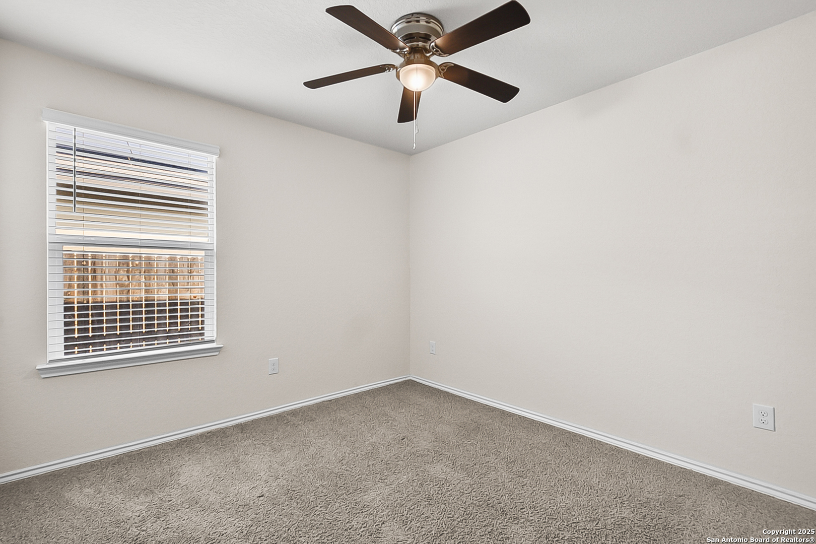 12122 Pease River San Antonio TX 78245