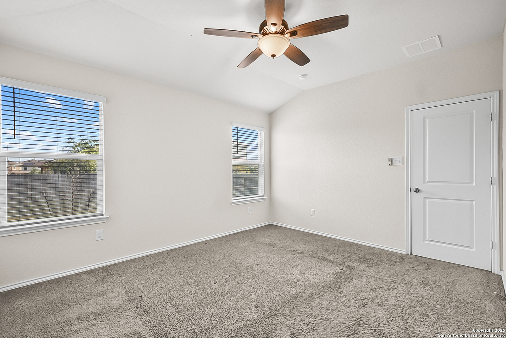 12122 Pease River San Antonio TX 78245