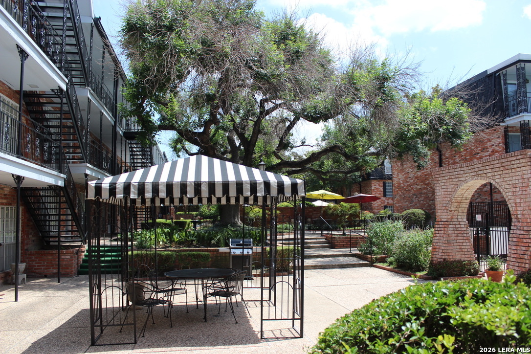 8401 N New Braunfels San Antonio TX 78209