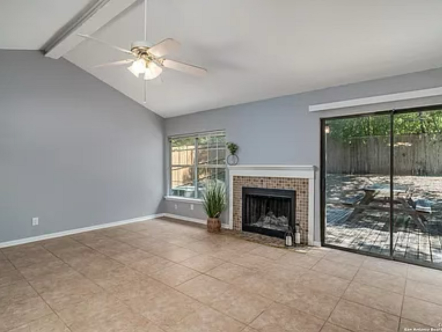 3936 Heritage Hill San Antonio TX 78247