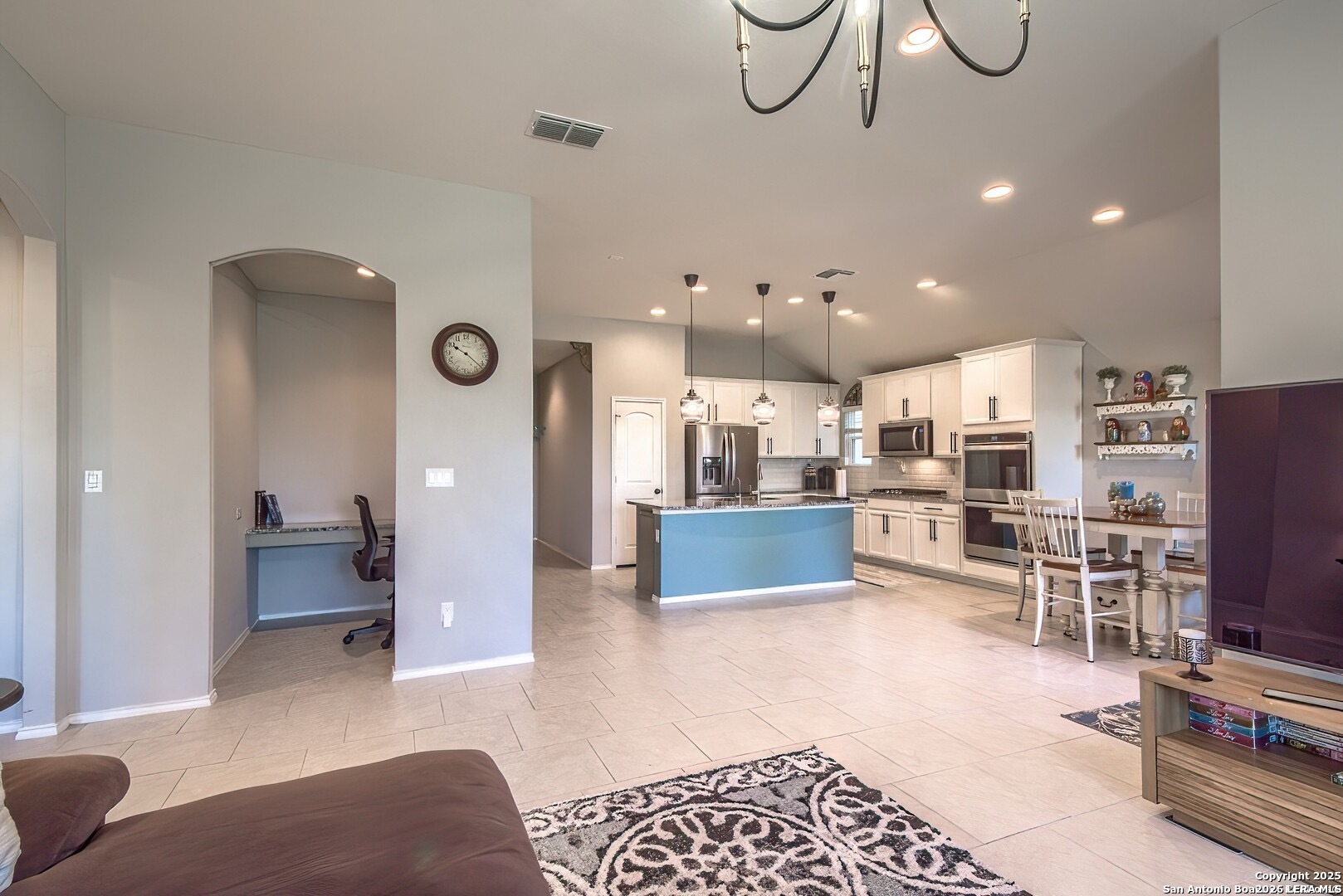 9337 Canopy Bend Schertz TX 78154