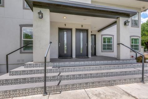 488 E Olmos Olmos Park TX 78212