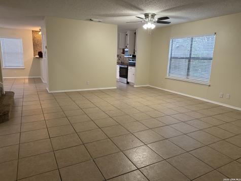 8351 Longhorn Ridge Converse TX 78109