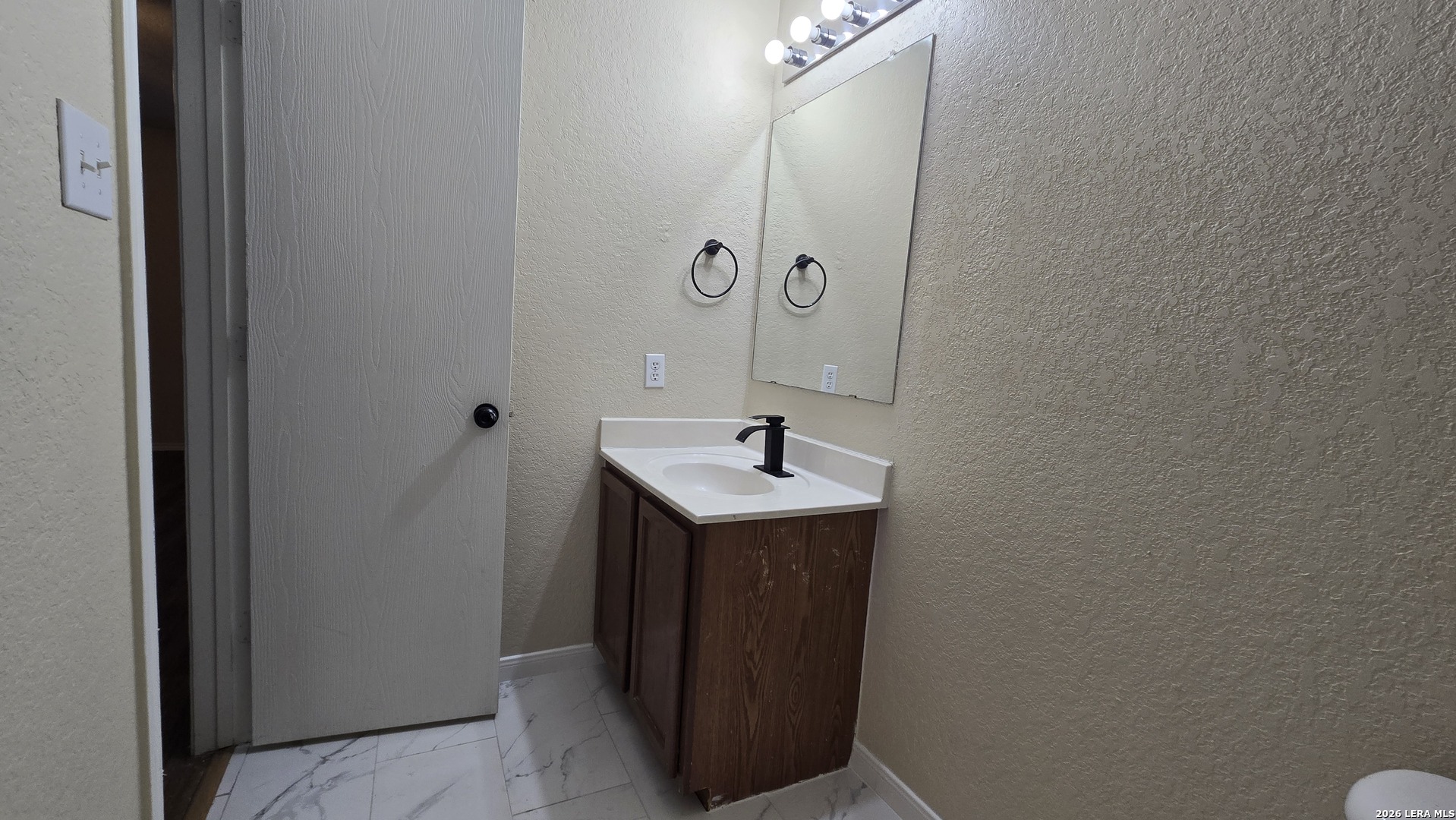 3902 Torey Mesquite San Antonio TX 78261