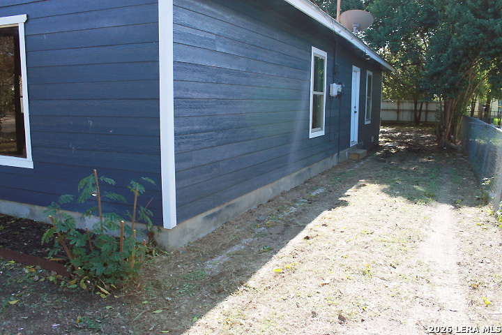 1006 Division San Antonio TX 78225