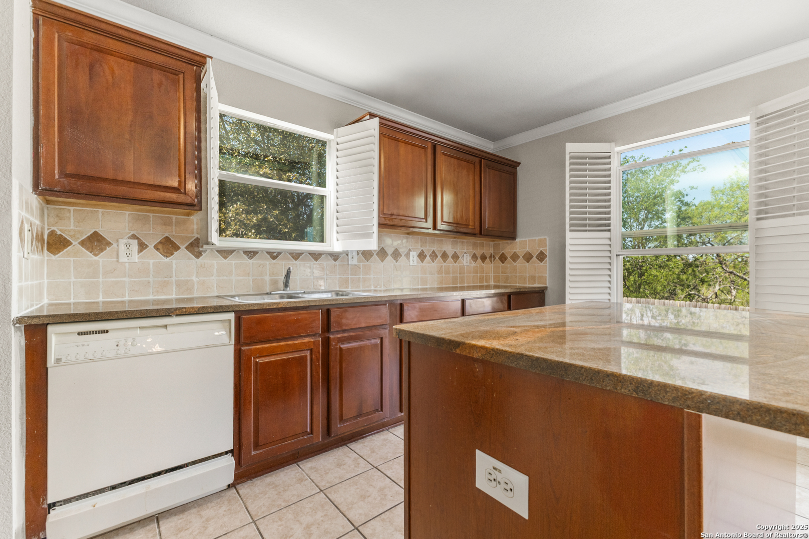 7903 Copper Brook Converse TX 78109