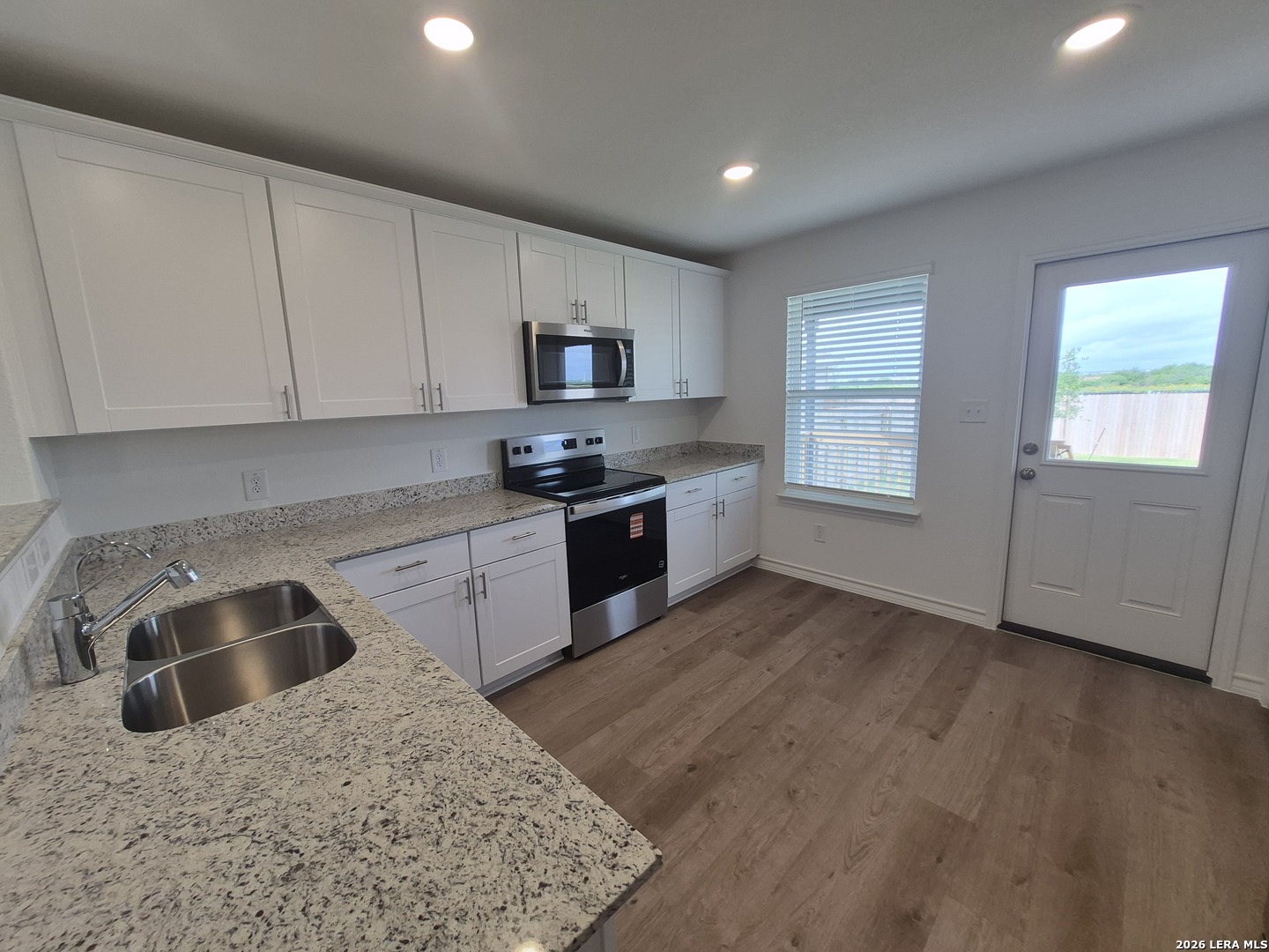 942 Bluegrass Point New Braunfels TX 78130