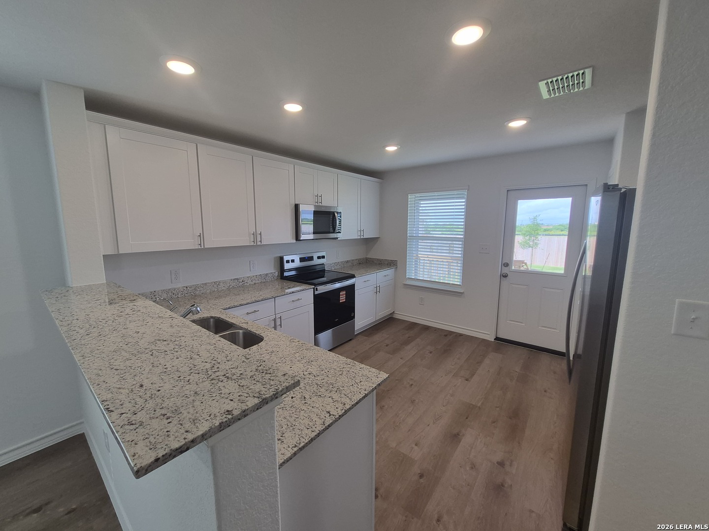 942 Bluegrass Point New Braunfels TX 78130