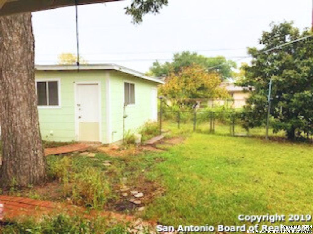 213 Sunnyland Drive San Antonio TX 78228
