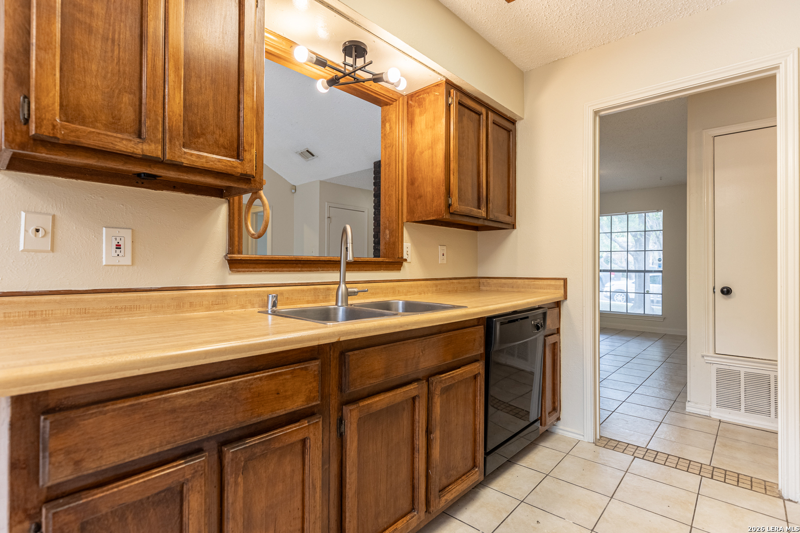 7750 Crooked Road San Antonio TX 78254