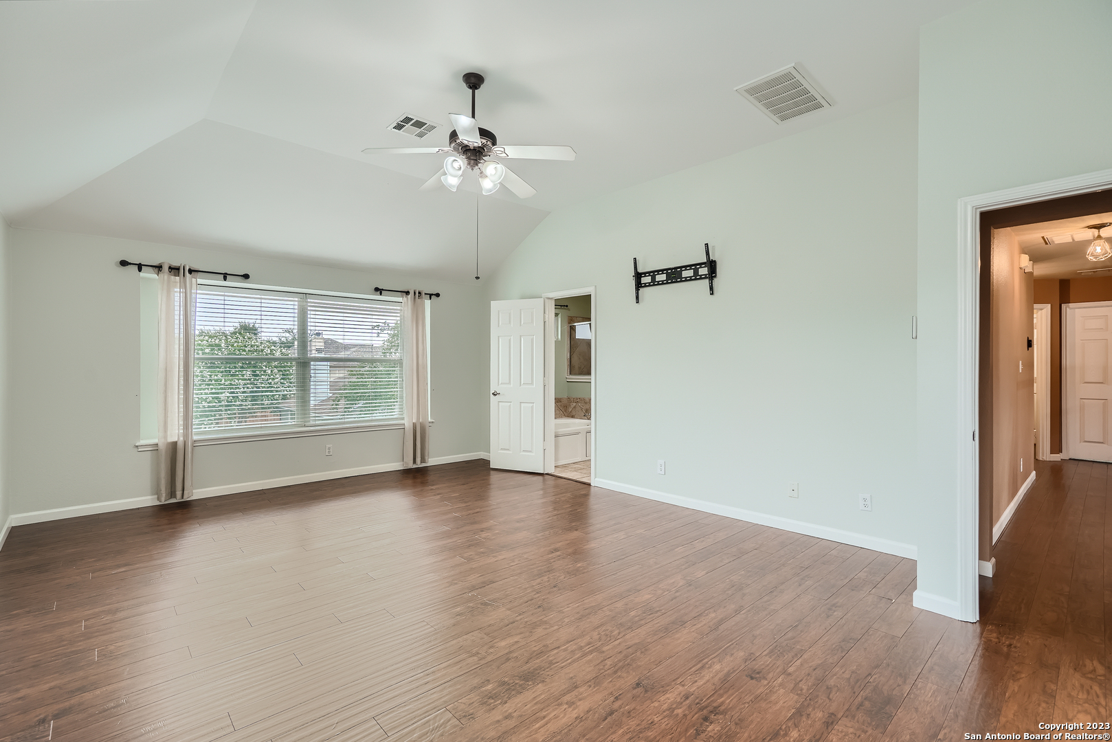 1223 Sand Wedge San Antonio TX 78258