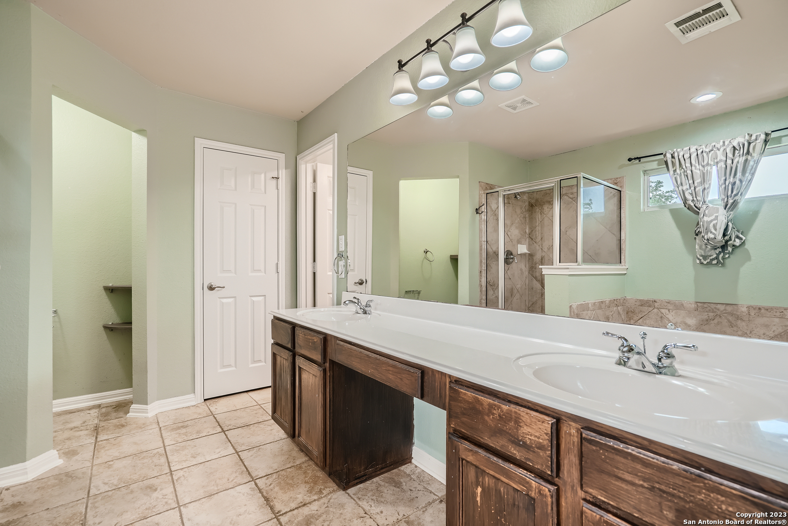 1223 Sand Wedge San Antonio TX 78258