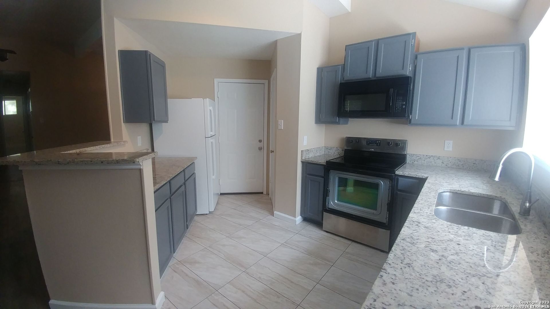 8131 Forest Dawn Live Oak TX 78233
