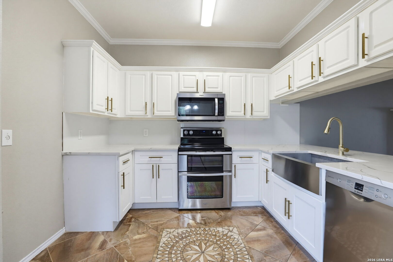 21810 Goldcrest Run San Antonio TX 78260