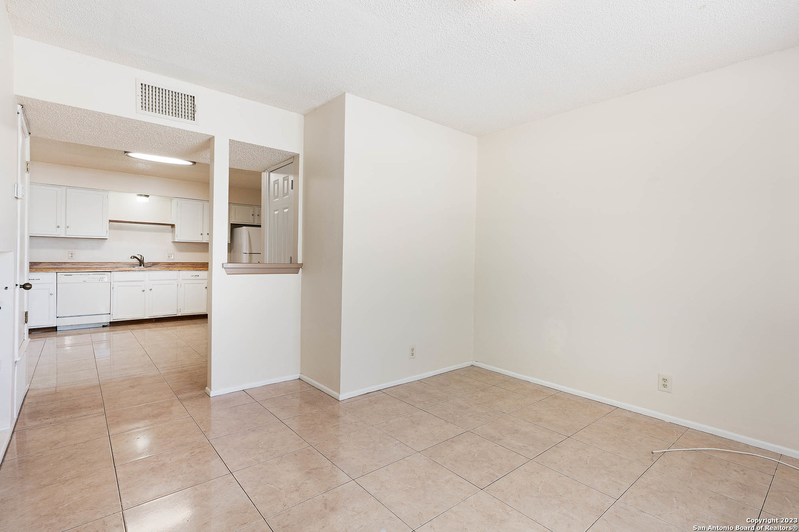 326 W Byrd Boulevard Universal City TX 78148