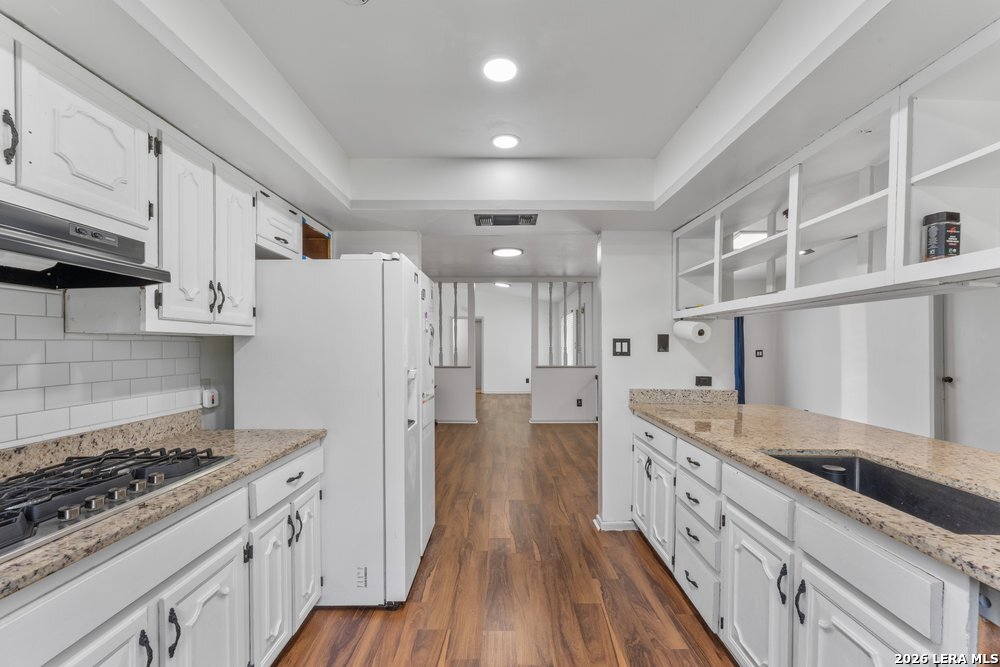 2526 Town Briar Street San Antonio TX 78238