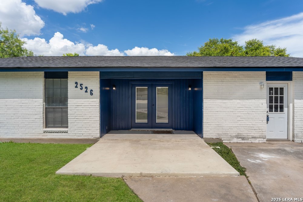 2526 Town Briar Street San Antonio TX 78238