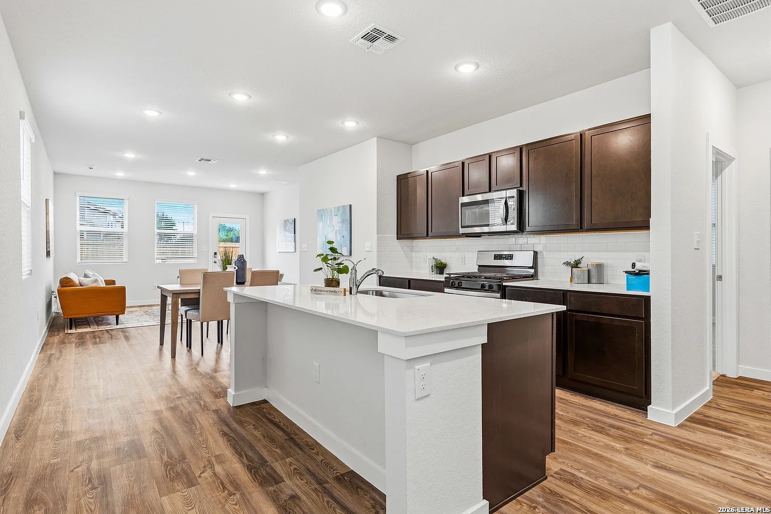 5702 Topaz San Antonio TX 78222