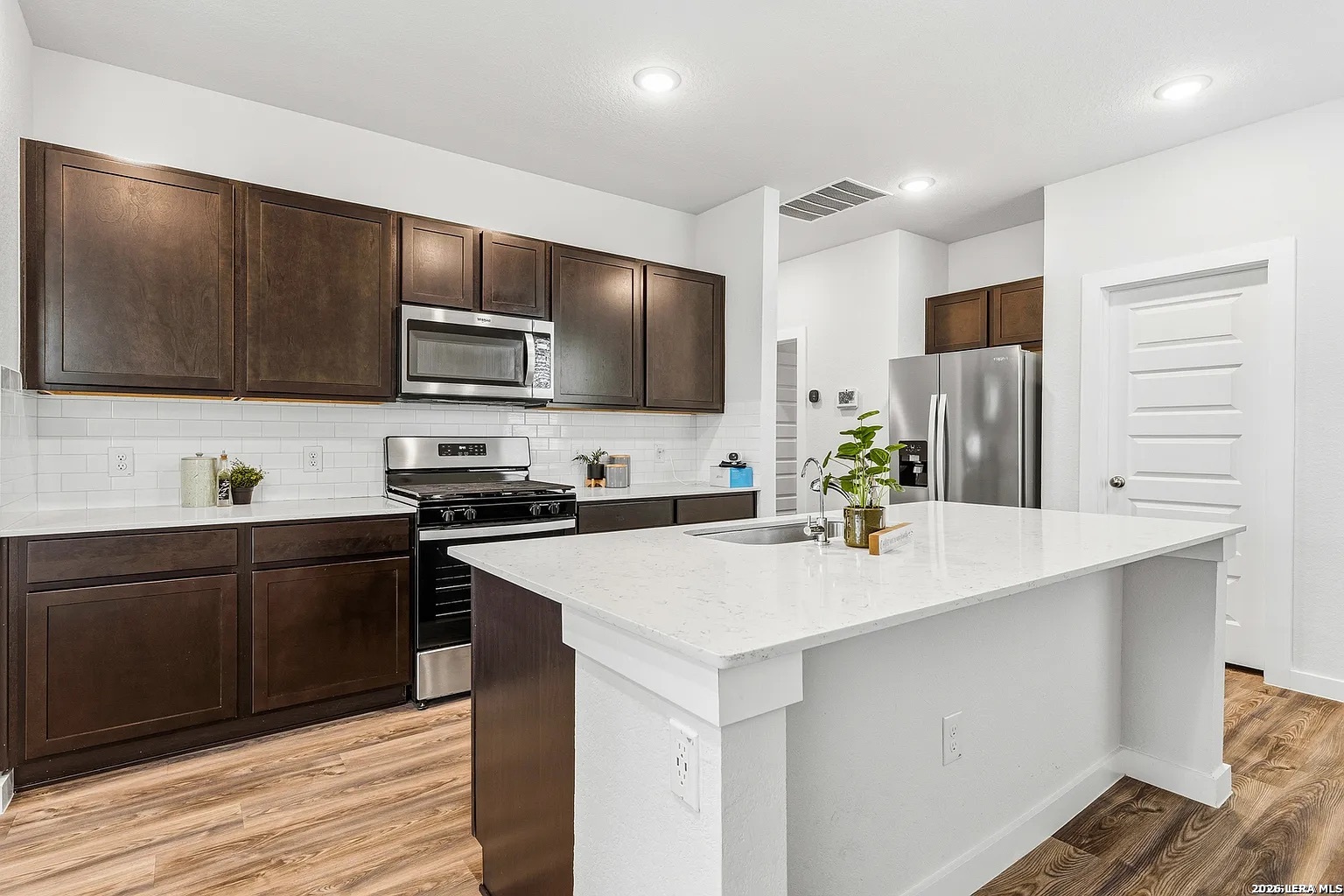 5702 Topaz San Antonio TX 78222