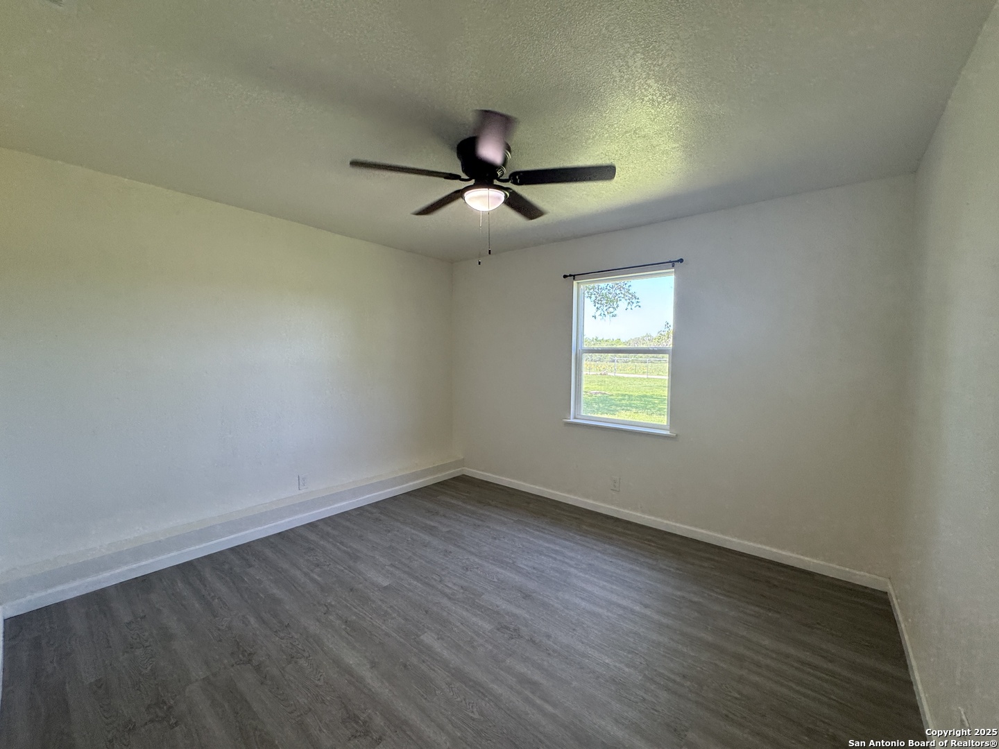 74 Mccoy Lytle TX 78052
