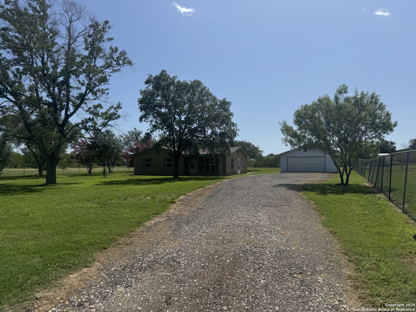 74 Mccoy Lytle TX 78052