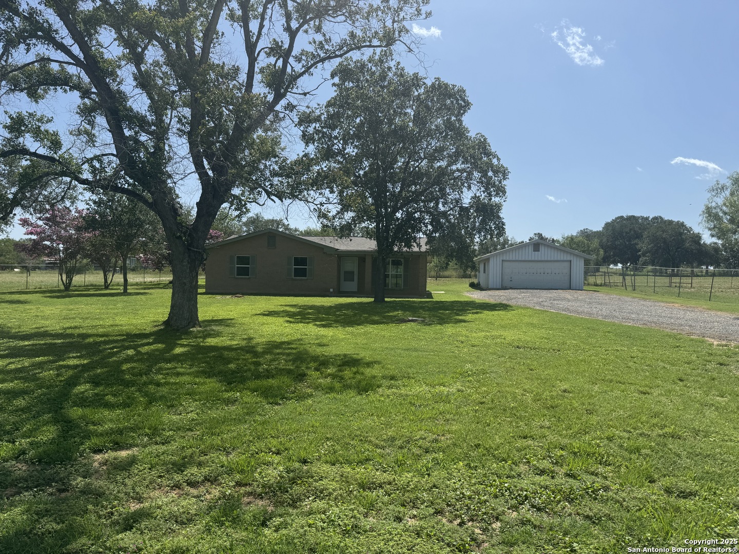 74 Mccoy Lytle TX 78052