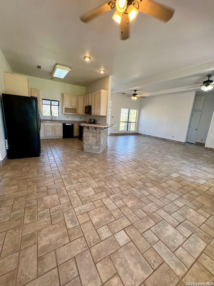 468 Weyrich Farms Road Eagle Pass TX 78852