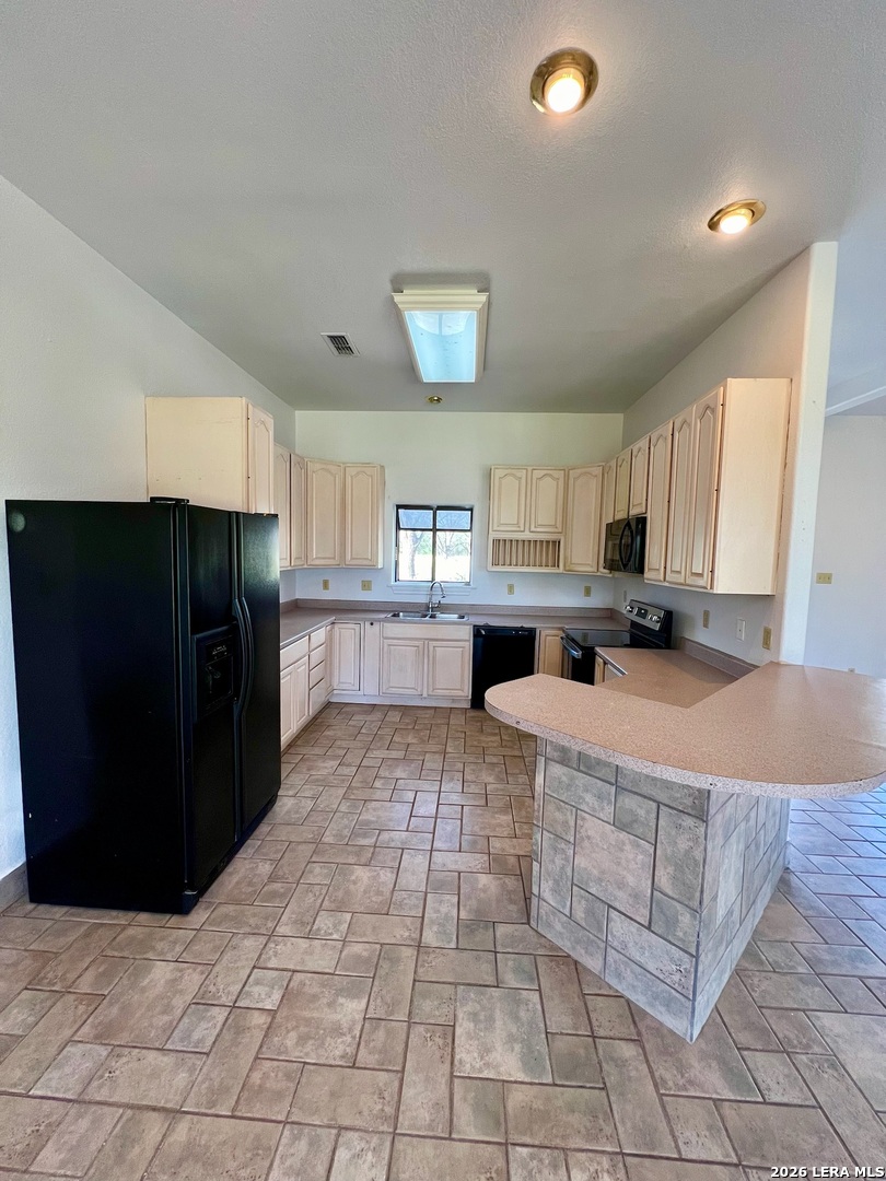 468 Weyrich Farms Road Eagle Pass TX 78852