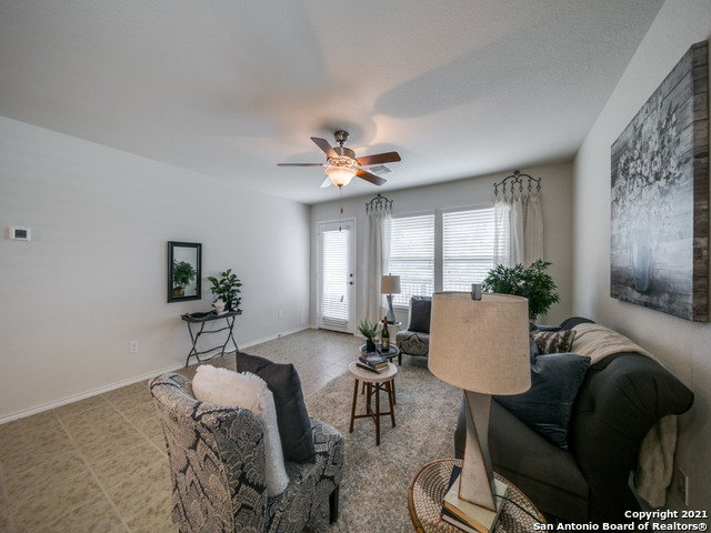 3359 Blossom Row San Antonio TX 78253