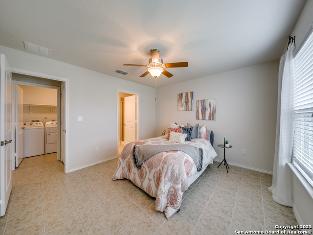 3359 Blossom Row San Antonio TX 78253