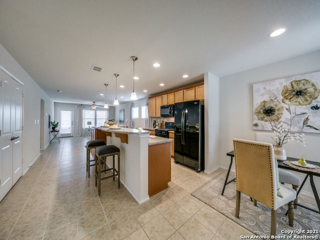 3359 Blossom Row San Antonio TX 78253