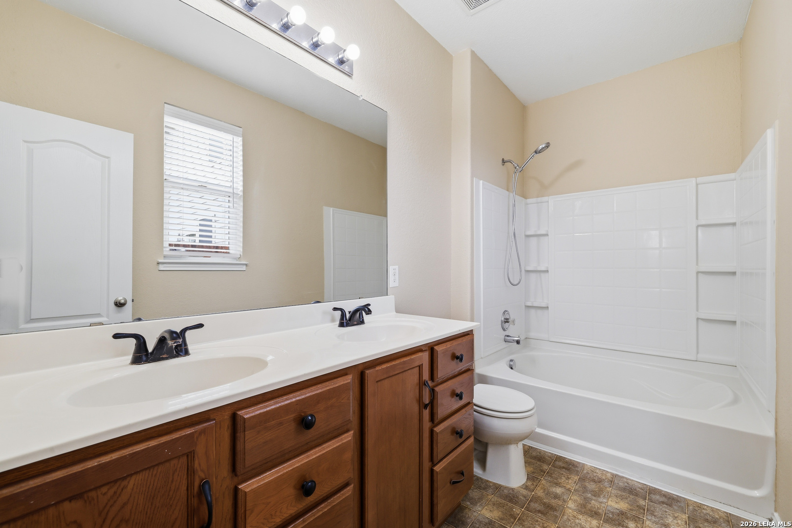 10131 Maple Ranch San Antonio TX 78245
