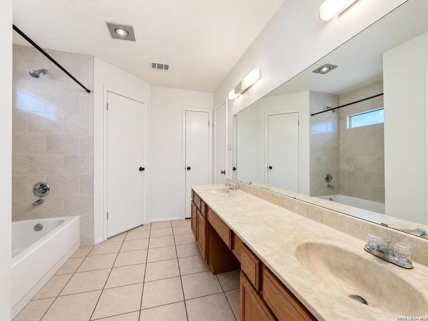 2427 Field Wood San Antonio TX 78251