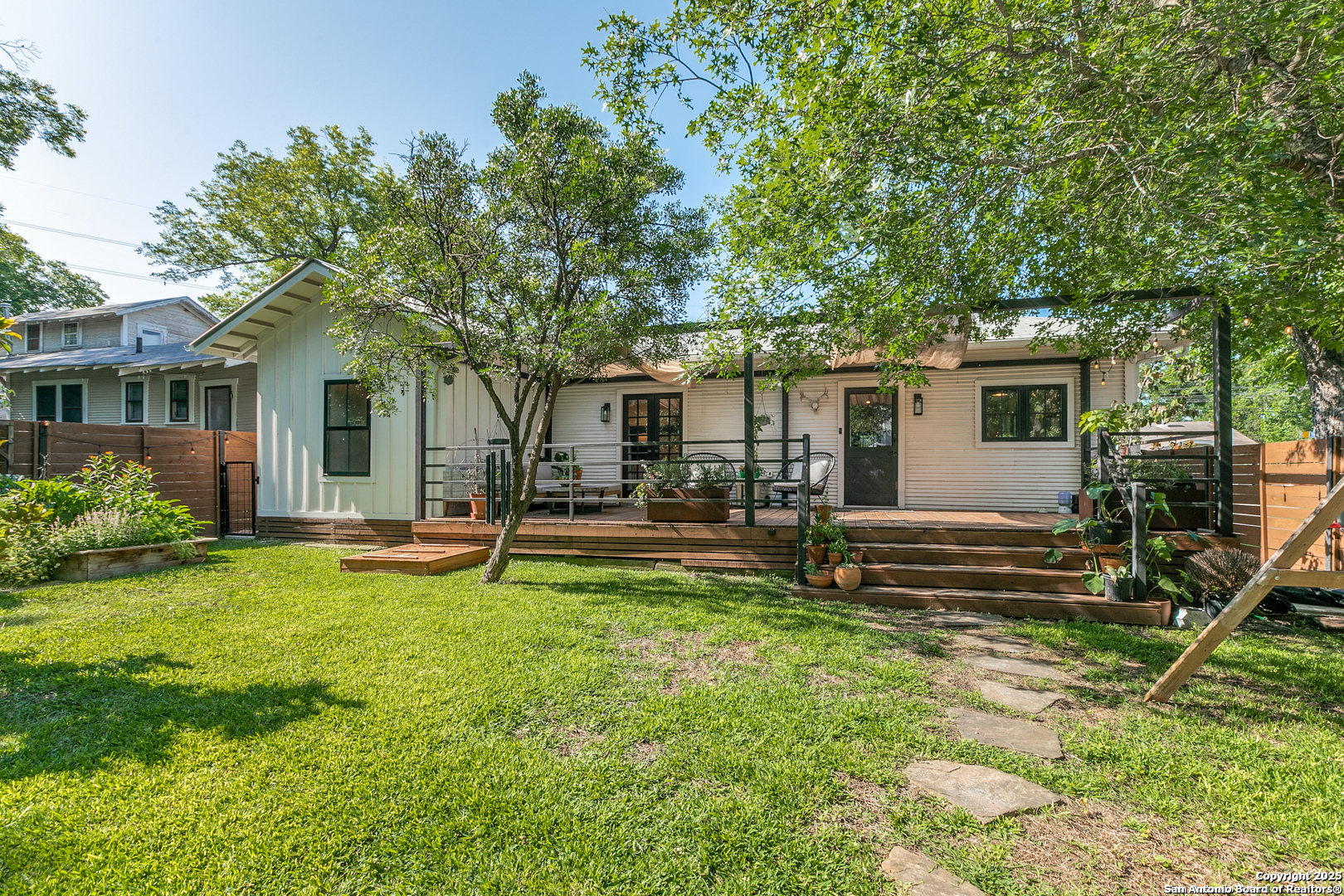 627 W Lynwood Avenue San Antonio TX 78212