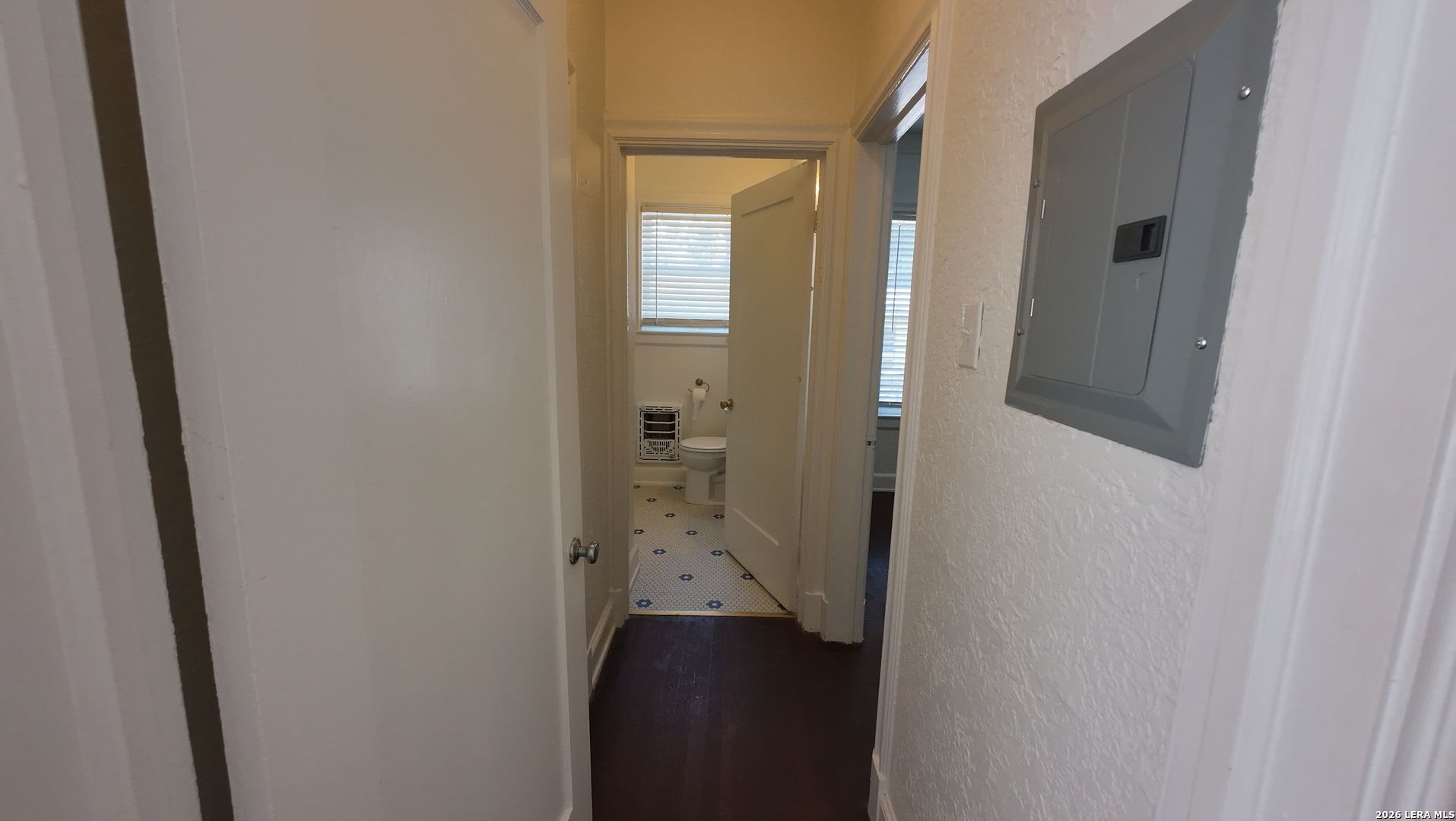703 W French Place San Antonio TX 78212