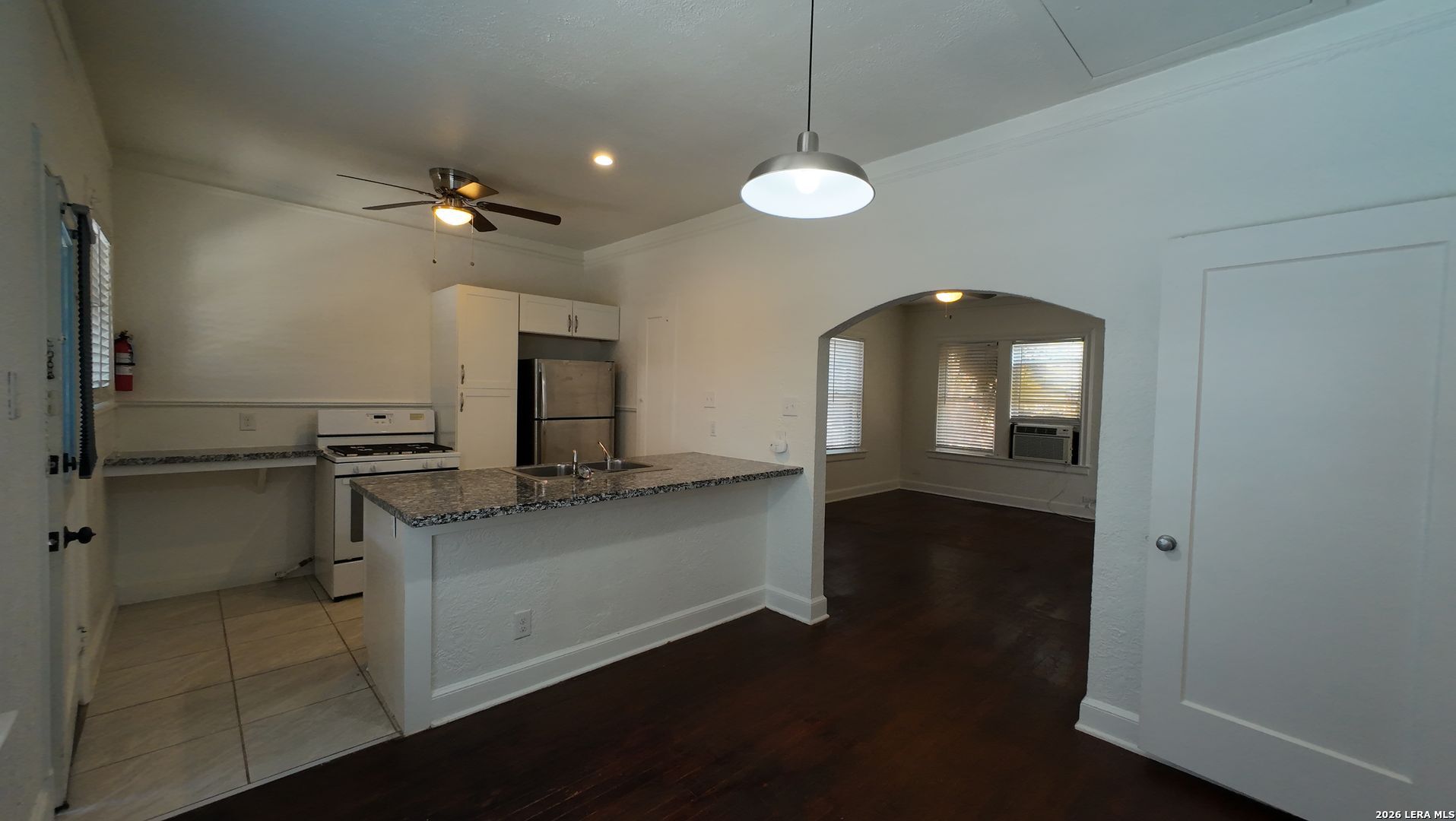703 W French Place San Antonio TX 78212