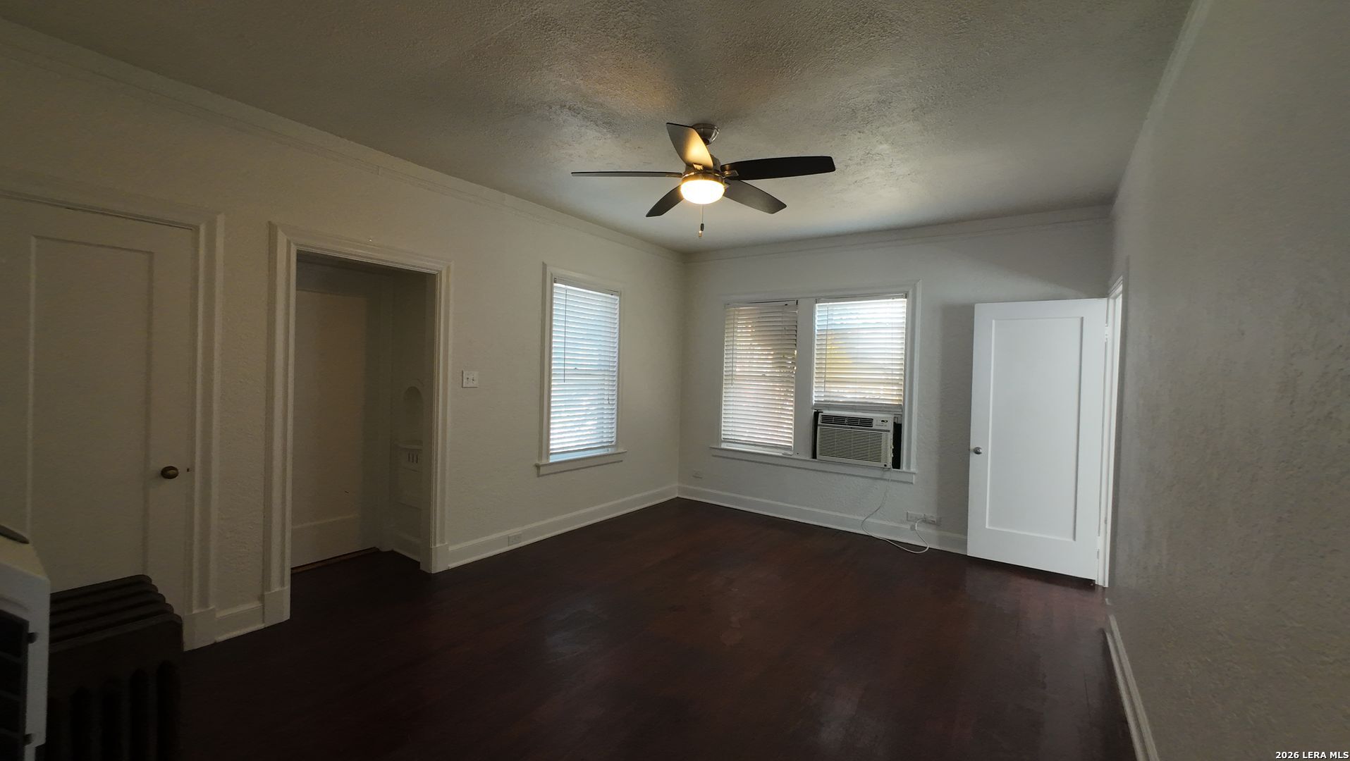 703 W French Place San Antonio TX 78212