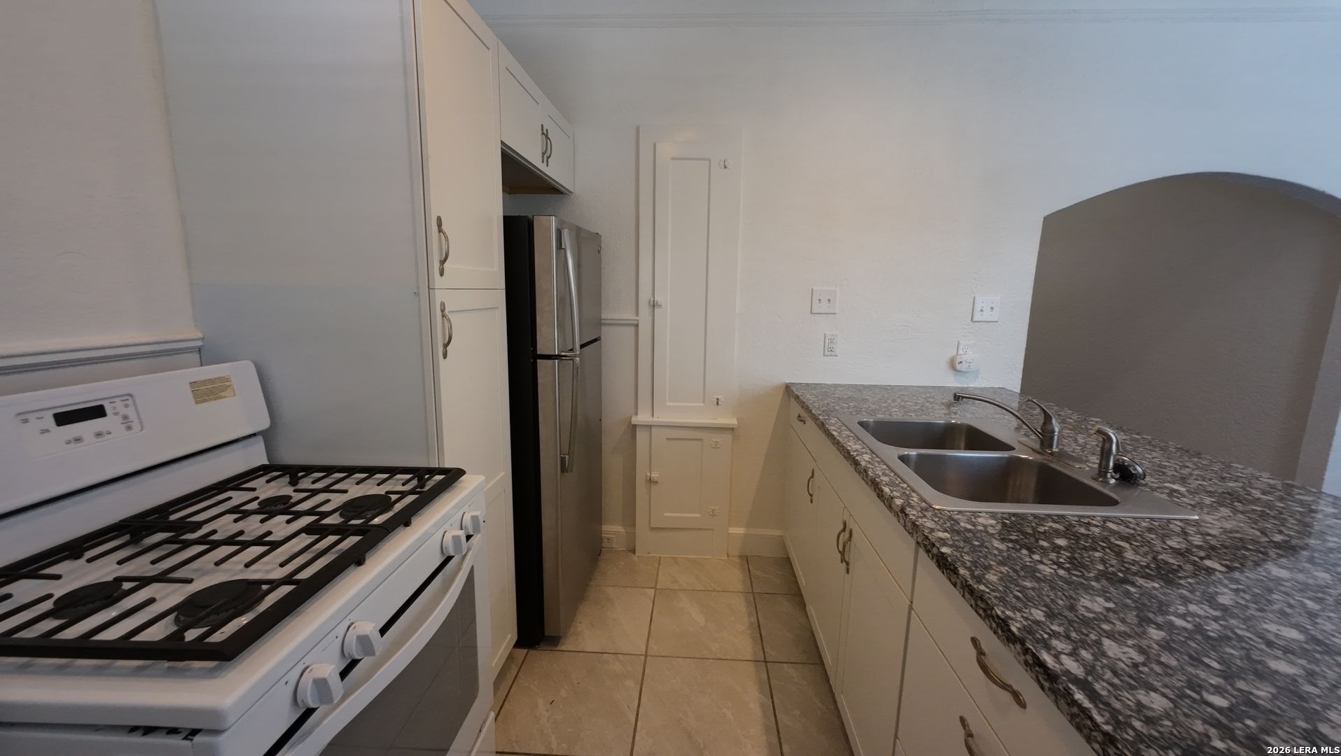 703 W French Place San Antonio TX 78212