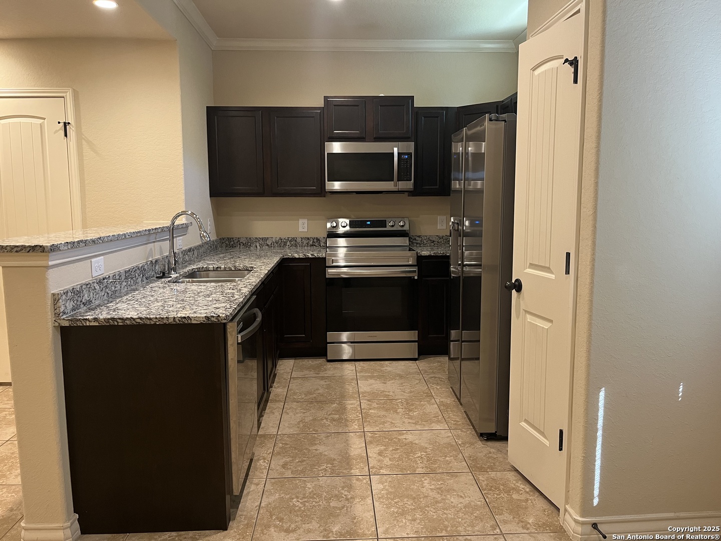 6326 Luglio Lane San Antonio TX 78233