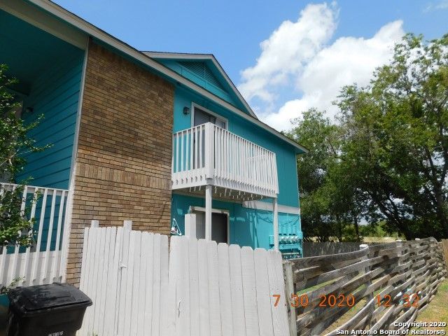 5212 Meadow Field San Antonio TX 78250
